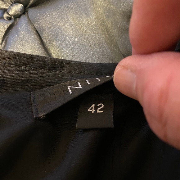 Nitya Dress - Picture 4 of 6